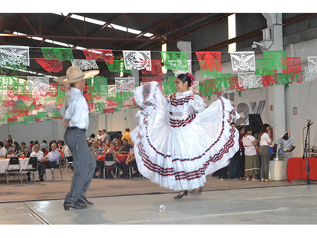 Fiesta Mexicana con juegos